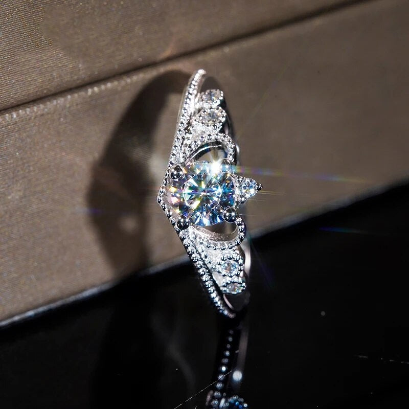 Radiant Regalia Queen Crown Ring (Moissanite)