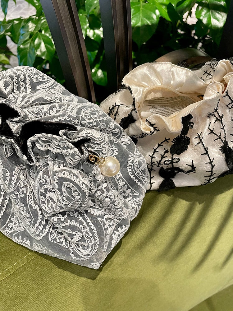 HeavenLea Lace Embroidery Beauty Bag